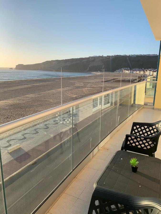 Nazare Apartamento Em Frente Ao Mar Exterior photo